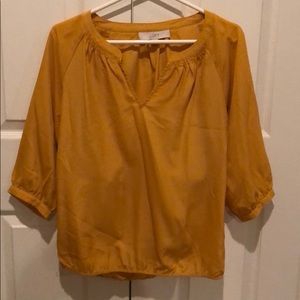 Loft Maize colored top in size XS